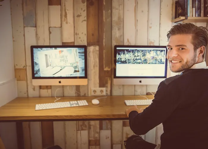 Tourist One Amsterdam