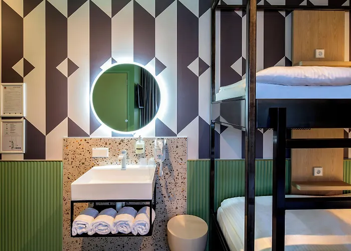 Hotel Tourist One 2*