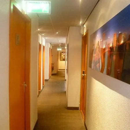 Hotel Tourist One 2*