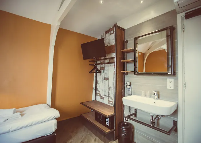 Hotel Tourist One 2*